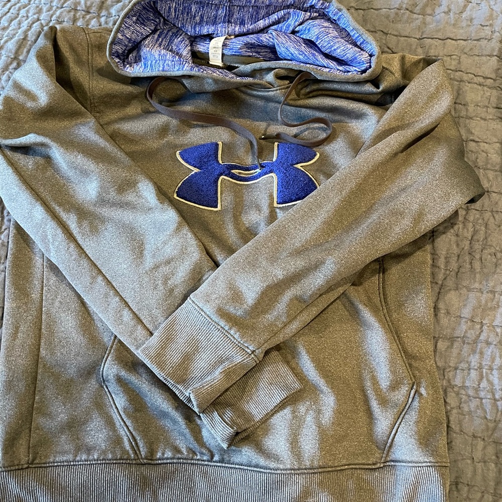 Under Armour Hoodie size medium